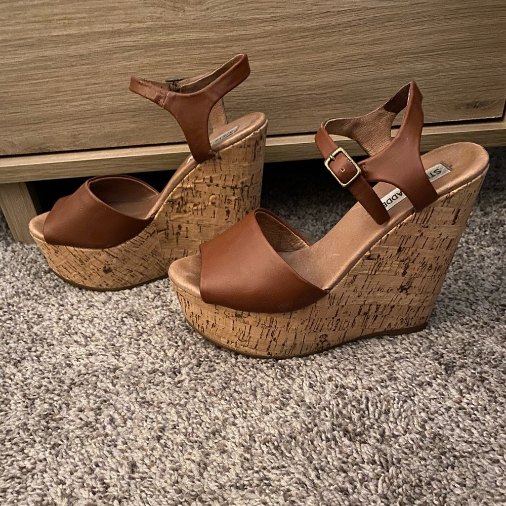 Steve Madden Korkey Wedges